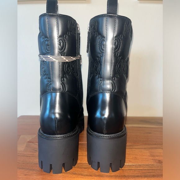 AUTHENTIC GUCCI BLACK QUILTED LACE UP LEATHER GG LOGO COMBAT BOOTS SZ 39/US 9 - Picture 2 of 15
